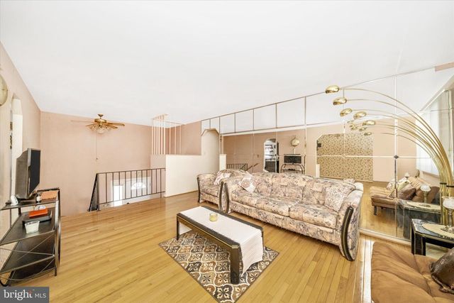 7811 E BARRETT RD, Fort Washington, MD 20744