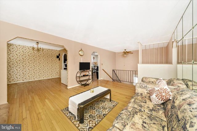 7811 E BARRETT RD, Fort Washington, MD 20744