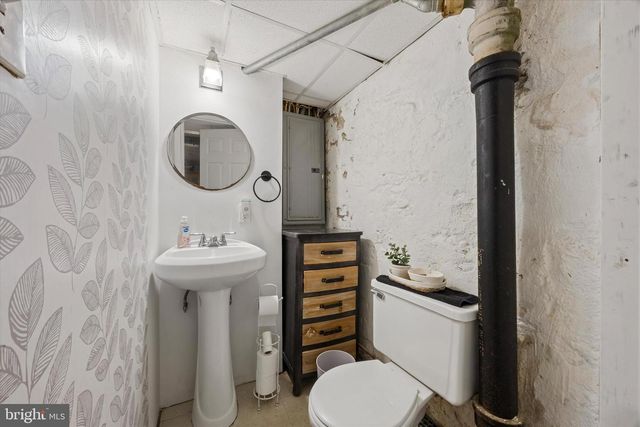 354 E SPRINGFIELD RD, Springfield, PA 19064