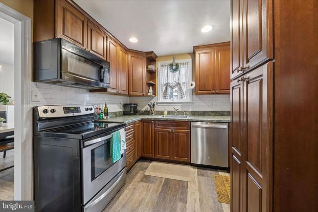 354 E SPRINGFIELD RD, Springfield, PA 19064