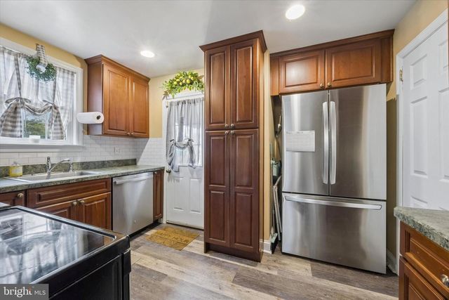 354 E SPRINGFIELD RD, Springfield, PA 19064