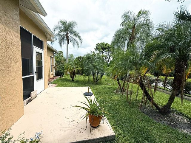 10744 Blue Bimini CIR, Estero, FL 33928