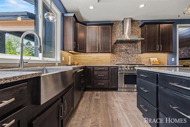6234 Hall Street, Grand Rapids, MI 49546