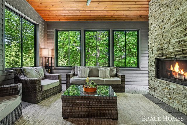 6234 Hall Street, Grand Rapids, MI 49546