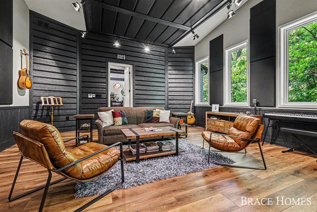 6234 Hall Street, Grand Rapids, MI 49546