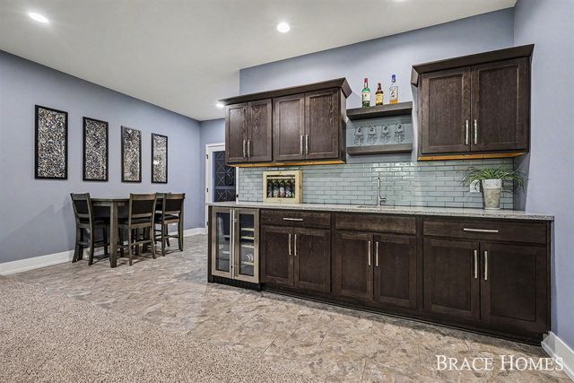 6234 Hall Street, Grand Rapids, MI 49546