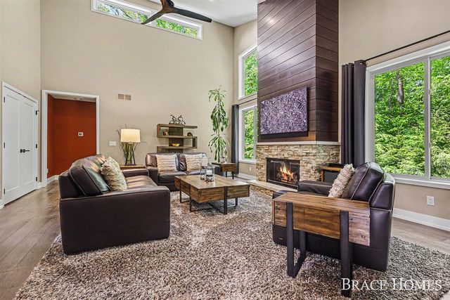 6234 Hall Street, Grand Rapids, MI 49546