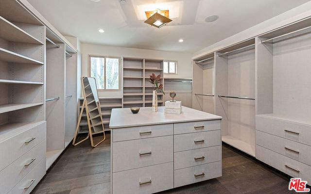 2408 Castle Heights Avenue, Los Angeles, CA 90034