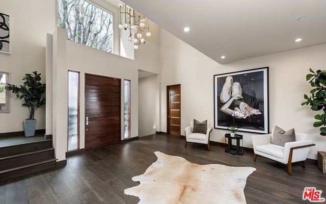 2408 Castle Heights Avenue, Los Angeles, CA 90034