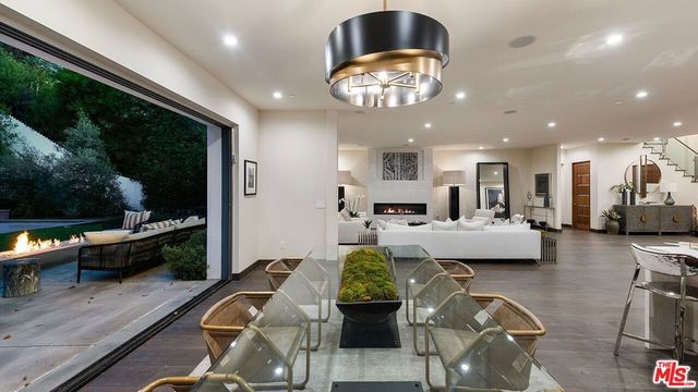 2408 Castle Heights Avenue, Los Angeles, CA 90034