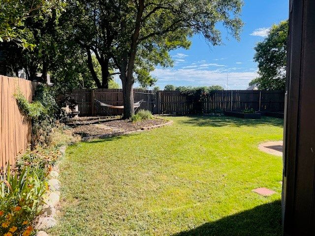 3305 Plantation Lane, Fort Worth, TX 76123