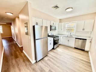 400 Massachusetts Ave 4, Arlington, MA 02474