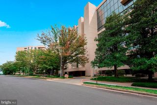 1101 S ARLINGTON RIDGE RD #902, Arlington, VA 22202