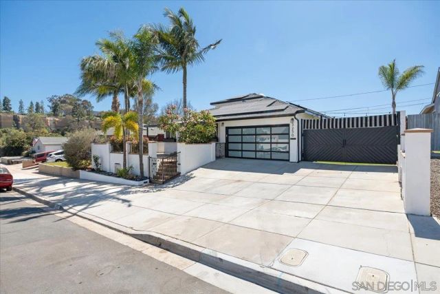 5230 Guessman, La Mesa, CA 91942