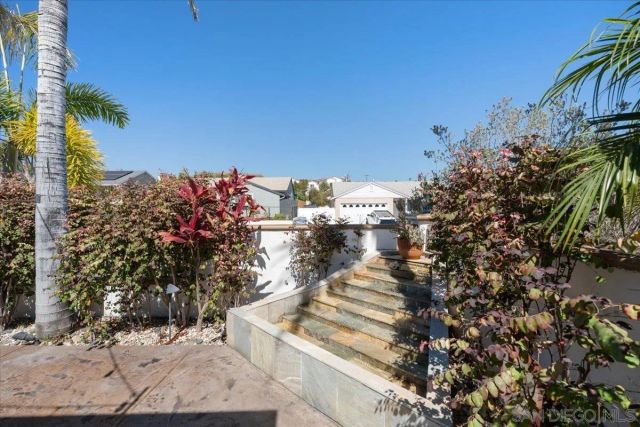 5230 Guessman, La Mesa, CA 91942
