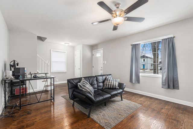 2316 S 10th Avenue, Broadview, IL 60155