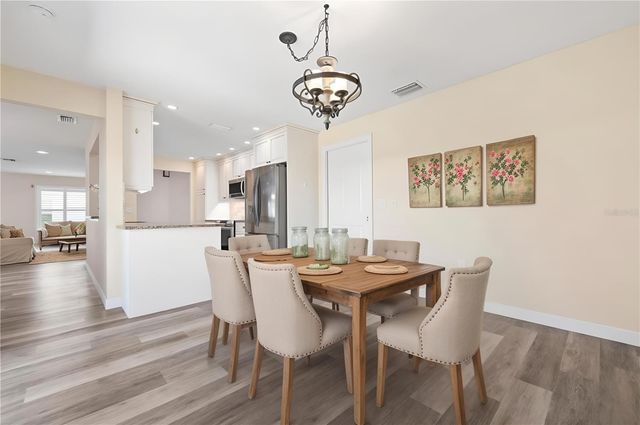 6902 8TH AVENUE W, Bradenton, FL 34209