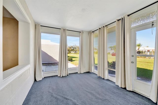 6902 8TH AVENUE W, Bradenton, FL 34209