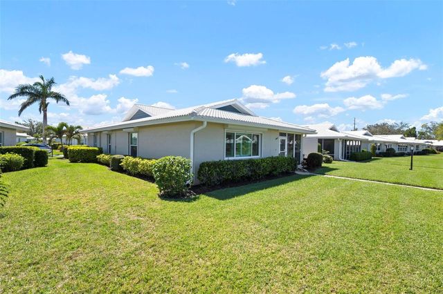 6902 8TH AVENUE W, Bradenton, FL 34209