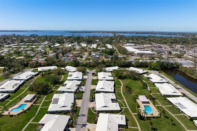 6902 8TH AVENUE W, Bradenton, FL 34209