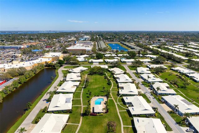 6902 8TH AVENUE W, Bradenton, FL 34209