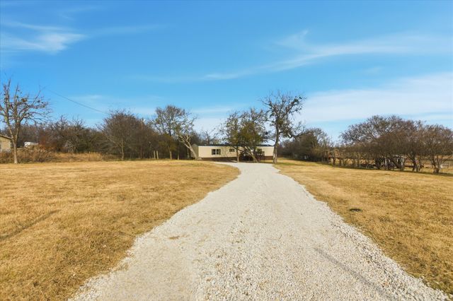 540 County Road 2906, Dodd City, TX 75438