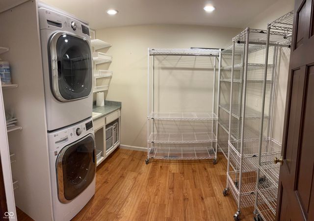 1037 Foxglove Circle, Carmel, IN 46033