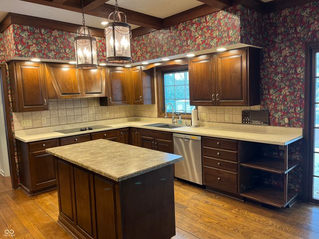 1037 Foxglove Circle, Carmel, IN 46033