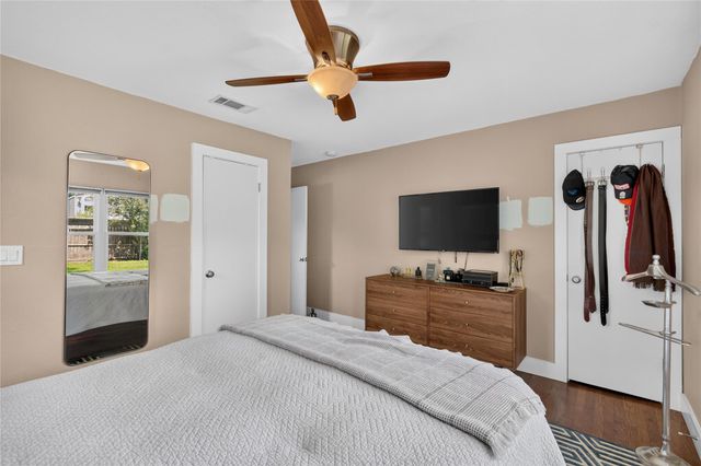 1918 Huge Oaks Street, Houston, TX 77055