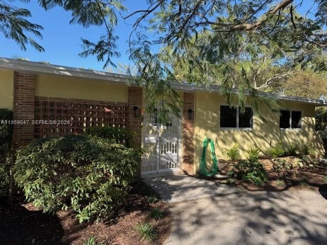 6331 SW 62nd Ter, South Miami, FL 33143