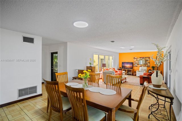 6331 SW 62nd Ter, South Miami, FL 33143