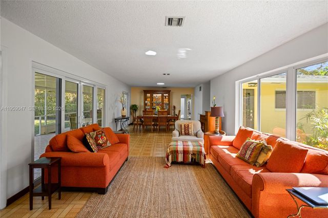 6331 SW 62nd Ter, South Miami, FL 33143