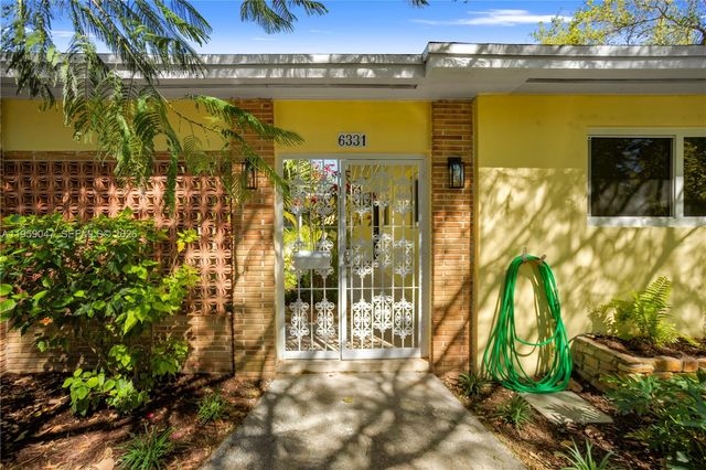 6331 SW 62nd Ter, South Miami, FL 33143