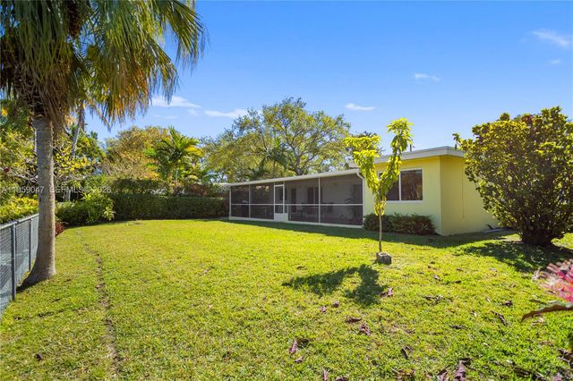 6331 SW 62nd Ter, South Miami, FL 33143