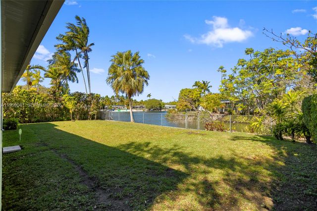 6331 SW 62nd Ter, South Miami, FL 33143