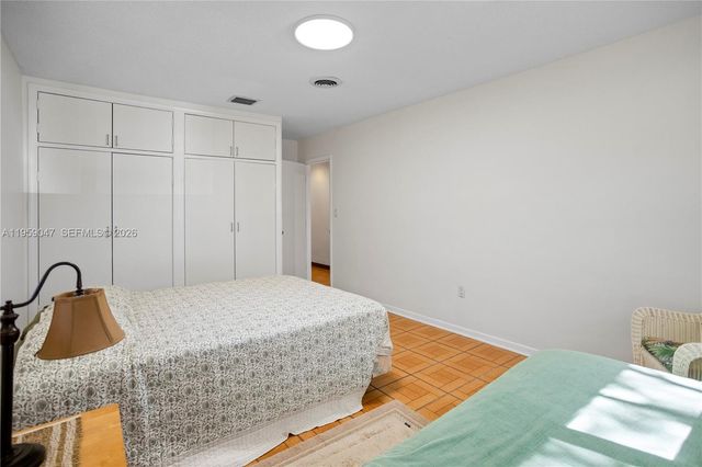 6331 SW 62nd Ter, South Miami, FL 33143