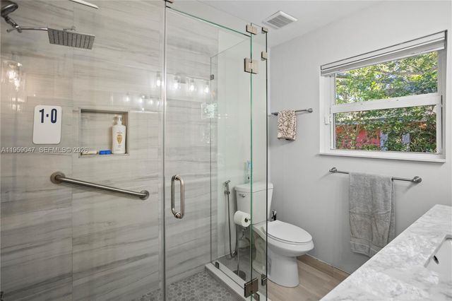 6331 SW 62nd Ter, South Miami, FL 33143