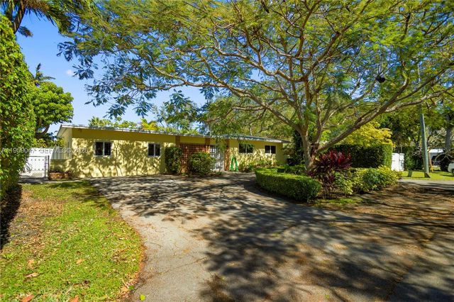 6331 SW 62nd Ter, South Miami, FL 33143