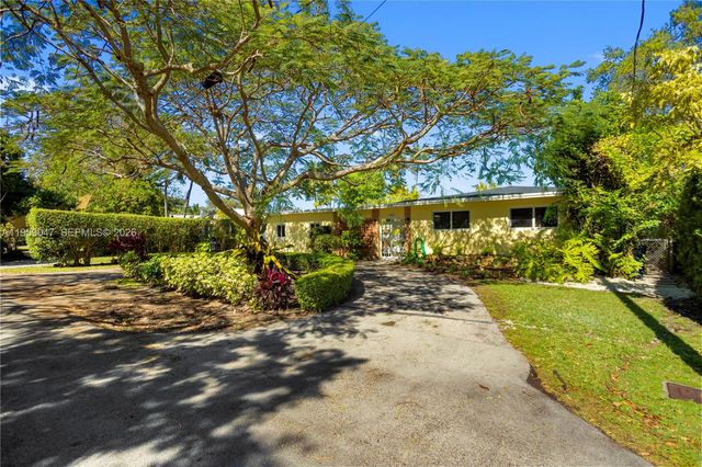 6331 SW 62nd Ter, South Miami, FL 33143