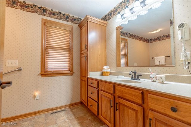 8028 Clifton Court Circle NW, Massillon, OH 44646