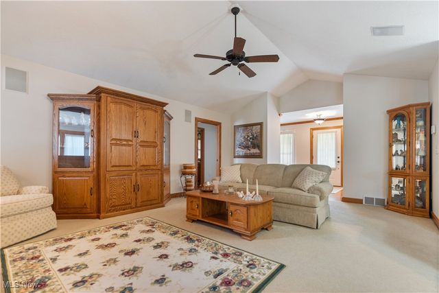 8028 Clifton Court Circle NW, Massillon, OH 44646