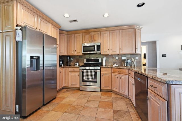 1208 CANDLEWICK CT, Yardley, PA 19067