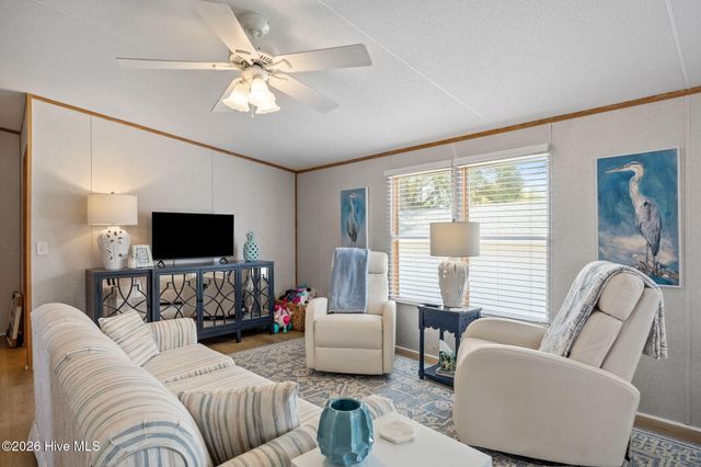 105 Crews Lane, Hubert, NC 28539