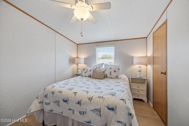 105 Crews Lane, Hubert, NC 28539