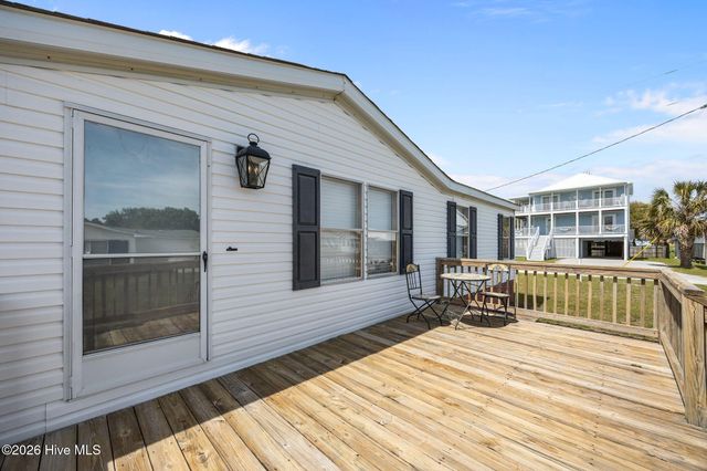 105 Crews Lane, Hubert, NC 28539