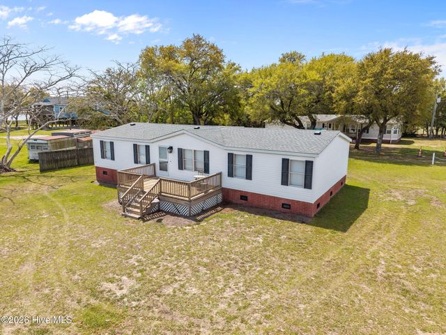 105 Crews Lane, Hubert, NC 28539