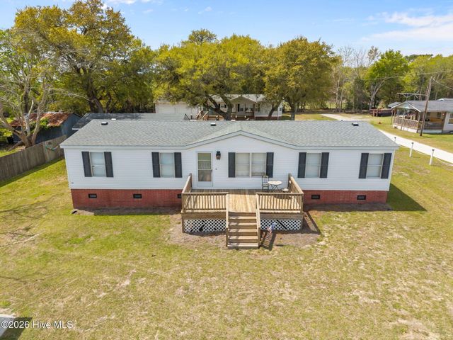 105 Crews Lane, Hubert, NC 28539