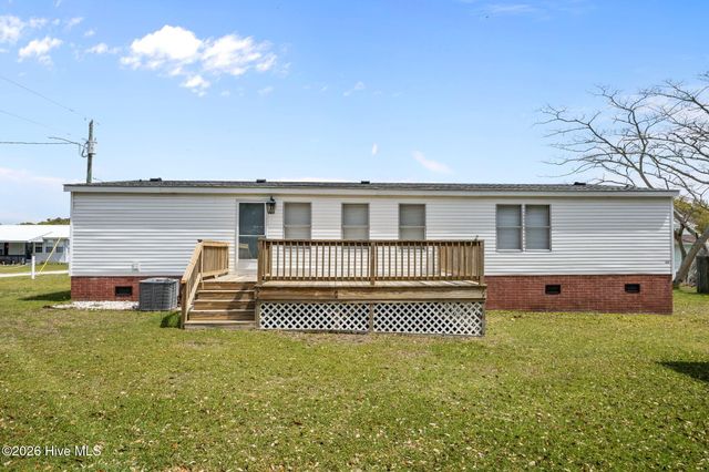 105 Crews Lane, Hubert, NC 28539