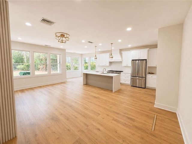 2510 Eastwood Drive, Decatur, GA 30032