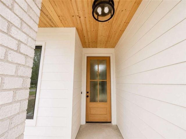 2510 Eastwood Drive, Decatur, GA 30032